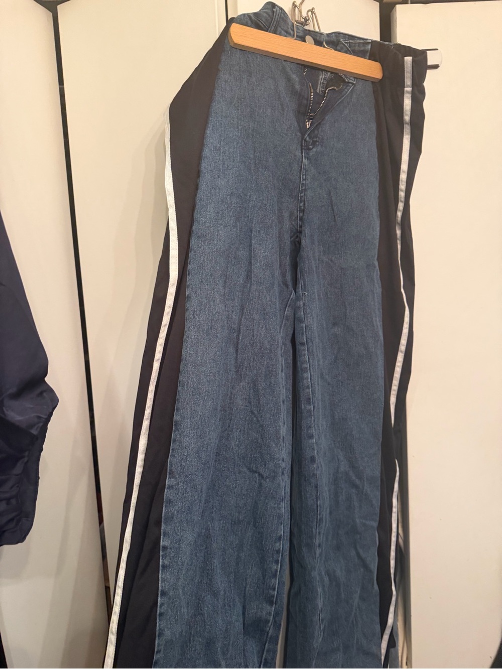 Wide Leg Blue Denim Jeans with Black Side Panels and White Stripe